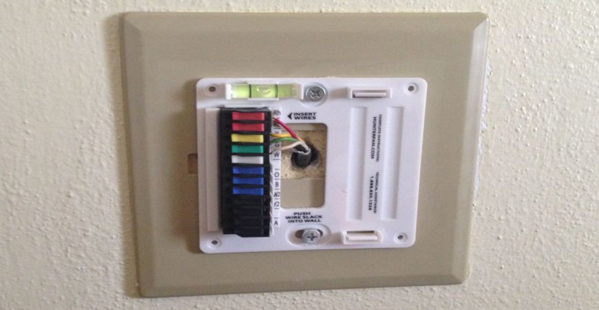 wiring programable thermostat