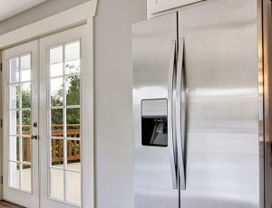 Stainless steel refrigerator cleaning