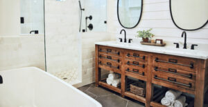Our favorite new year's resolution idea? An organized bathroom.